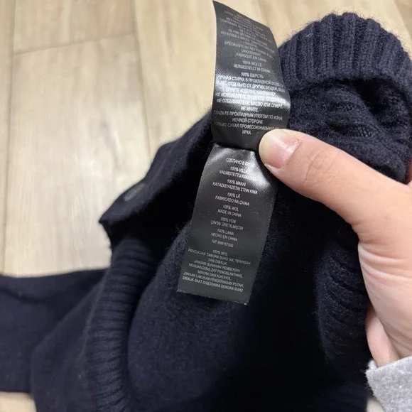 Ted Baker Long Sleeve Cardigan Navy Blue SWEATER Medium Wool V Neck - Picture 6 of 7